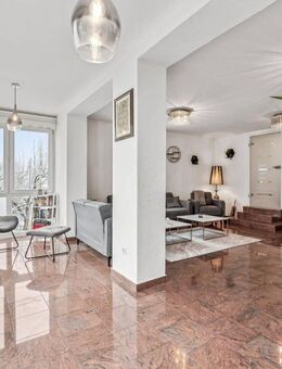 Doppelhaushälfte in Kassel - mit Balkon und viel Potenzial - Kassel