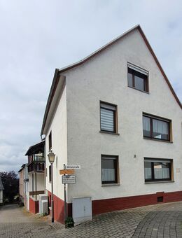 Solide Kapitalanlage ! Großzügiges Wohnhaus mit Werkstatt/Lager und Garage in Runkel-OT - Runkel