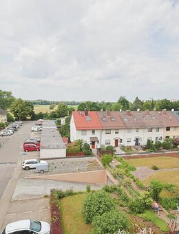 Zentrale, barrierefreie und pflegeleichte Eigentumswohnung mit Aufzug, Balkon & Potenzial - Hemsbach