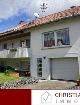 SONNIG UND RUHIG: 2-Fam.-Haus mit Garten, Meßstetten - Meßstetten