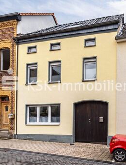 Haus mit gemütlichem Innenhof. - Alfter