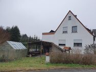 Gemütliches Einfamilienhaus mit Doppelgarage in Waldsachsen/Rödental - Rödental