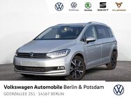 VW Touran, 2.0 TDI High, Jahr 2022 - Berlin