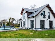 Neuwertiges Einfamilienhaus mit Gartenhaus auf Traumgrundstück! - München