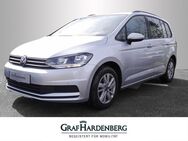 VW Touran, 2.0 TDI Comfortline, Jahr 2021 - Gengenbach