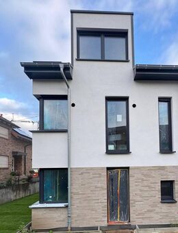 Neubau-Doppelhaushälfte (links) in Brühl – Ihr neues Zuhause ab Ende 2025 - Brühl (Nordrhein-Westfalen)