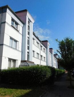 MFH mit 24 WE voll vermietet mit Balkonen + Ausbaureserve im DG - Calbe (Saale)