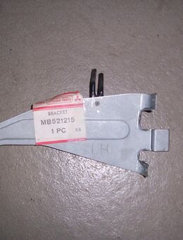 MB521215 Radiohalter links Mitsubishi Space Wagon - Hannover Vahrenwald-List
