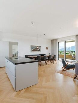 Auf der Sonnenseite! Stilvolle Dachgeschosswohnung im perfekten Einklang - Freilassing