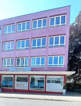 SOLLER - IMMOBILIEN Attraktives Wohn- und Geschäftshaus in Bremen-Vegesack – Sagerstraße - Bremen