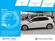 VW Golf, 2.0 TDI R-Line, Jahr 2023 - Aschaffenburg