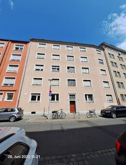 Renovierte großzügige 3-Zimmer-Wohnung im Erdgeschoss in 90459 Nürnberg-Steinbühl - Nürnberg