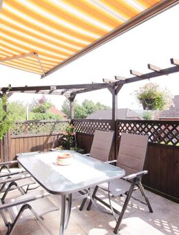 Wunderschöne Wohnung mit großem Balkon im 1.OG. in Lüdersfeld! - Lüdersfeld