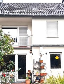AC-Brand: sehr gepflegte vermietete Wohneinheit im OG, Loggia, Kellerraum - Aachen
