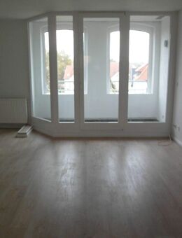 .3-Zimmer- DG -Wohnung mit Balkon in Werl zu vermieten! - Werl