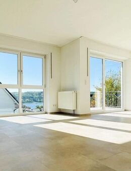 Möhnesee Körbecke: Helle Wohnung mit Seeblick, großem Balkon, 3 Zimmern, Küche, Diele, Bad und Gäste-WC - Möhnesee