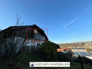Gemütliche Dachgeschosswohnung mit Balkonen in ruhiger Lage - Passau