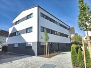 Sofort einziehen oder vermieten: Exklusive Neubauwohnung mit Terrasse und Gartenanteil - Weiden (Oberpfalz)
