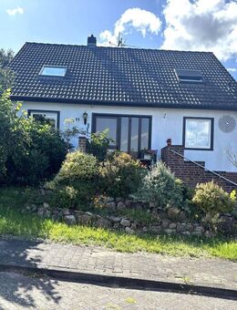 Streif-Fertighaus mit Einliegerwohnung in beliebter Wohngegend - Bergen (Dumme)