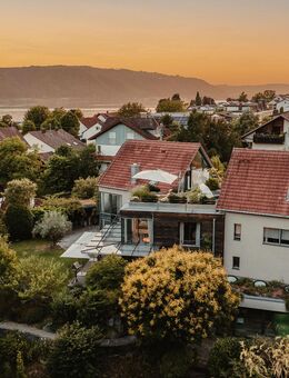 Villa mit Bodenseeblick, Hallenbad, Smart Home & Gartenparadies in Sipplingen - Sipplingen