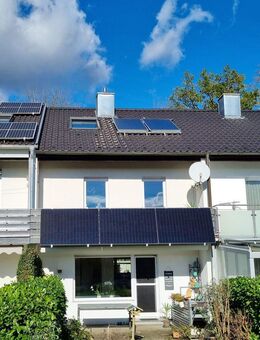 Bezugsfertiges, kernsaniertes RMH mit Garten, moderner Wohnküche und nachhaltiger Energietechnik - Hochdorf (Regierungsbezirk Stuttgart)