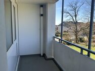 Erdgeschosswohnung mit 2 Zimmern und Balkon in ruhiger Lage - Velbert