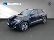 VW T-Roc, 1.0 TSI OPF R-Line, Jahr 2024 - Schleswig