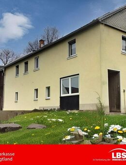 Bauernhaus mit Scheunen und Garagen! - Markneukirchen