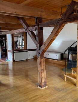 Gepflegte Dachgeschosswohnung am Marktplatz in Fritzlar - Fritzlar