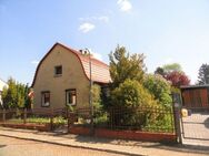Solides Einfamilienhaus mit schönem großem Grundstück in Erkner - Erkner