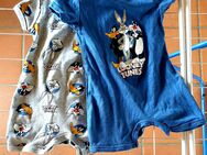 2 kurze Schlafanzüge Bugs Bunny Gr. 62/68 - Kissing