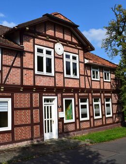 Wunderschönes Fachwerkhaus mit Nebengebäuden und Naturidylle! (SY-6353) - Bergen (Niedersachsen)