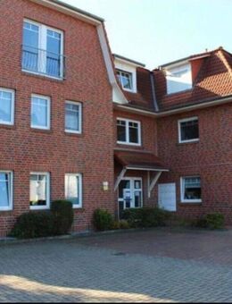 Modernisierte 2-Zimmer-DG-Wohnung mit Balkon & Stellplatz in zentraler Lage von Weyhe - Weyhe