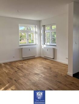 Lieblingsplatz - hell und gemütlich! Tageslichtbad mit Wanne, Parkettboden, Abstellraum - Nossen