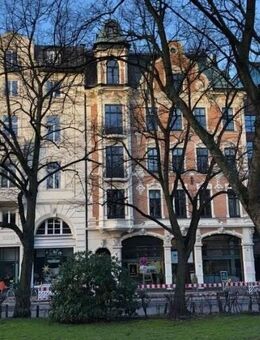 Herrschaftliches Wohnen im Königpalais - Traumhafte 7 Zimmer Altbauwohnung mit unzähligen Highlights - Hamburg