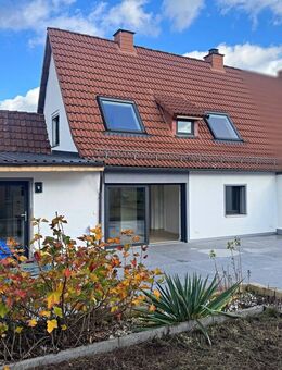 Saniertes Häuschen mit Garten und Terrasse für Singles, Paare, Familien und Kapitalanleger - Bad Neustadt (Saale)