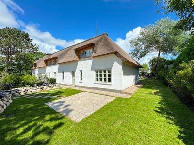 Erstbezug nach Luxus Sanierung- Haus im Haus mit umlaufendem Garten und zwei Terrassen (4)