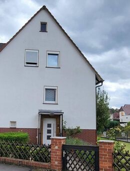 Gepflegtes Einfamilienhaus mit viel Potential in ruhiger Lage in Neuental - Neuental