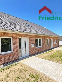NEUBAU - EBENERDIGE Doppelhaushälfte vor den Toren von Sylt - Neukirchen (Landkreis Nordfriesland)
