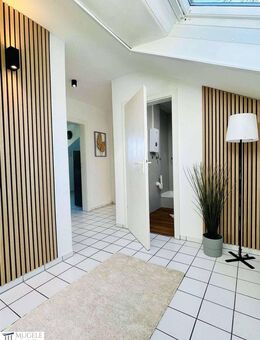 2,5 Zimmer-Dachgeschoss-Wohnung inkl. Dachterrasse in Sindelfingen! - Sindelfingen