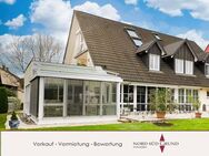 2-Familien Architekten-Wohnhaus. Ca. 339 m² Wohnfläche. Doppelgarage. Grundstück 1.029 m². - Bühl