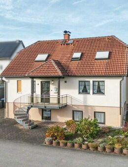 Großzügiges Einfamilienhaus mit tollem Blick ins Grüne in Pellingen zu verkaufen - Pellingen