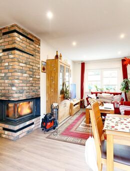 ++ In 2022 vollständig saniert - 5 Zimmer, Terrasse, Garten, Carport und Garage ++ - Krostitz