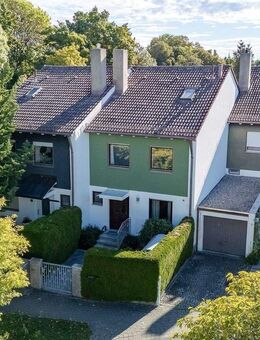 Charmantes Reihenmittelhaus mit Entwicklungspotenzial in sehr ruhiger Lage - München
