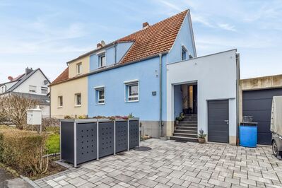 ENTDECKEN SIE IHR WOHNGLÜCK - modernisierte Doppelhaushälfte mit 100 m² Ausbaupotenzial