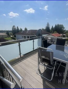 "Familienglück sofort verfügbar - Doppelhaushälfte mit Charme und Weitblick" - Bergheim (Bayern)