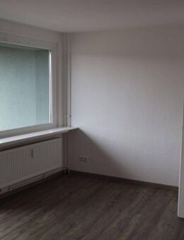 Erstbezug nach Renovierung - 2 Zimmerwohnung in gepflegter Wohnanlage mit Balkon - Helmstedt