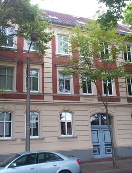Schöne, helle 2-Zi. Whg. mit Aufzug, Balkon und großer Küche - Rathenow