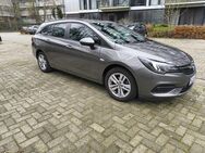 Opel Astra ST 1.5d Automatic Business Elegance wie Neu! Sehr schön! - Emmerich (Rhein)