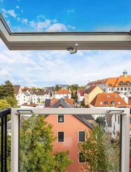 Stilvolle, vermietete Dachgeschosswohnung im sanierten Altbau - Augsburg